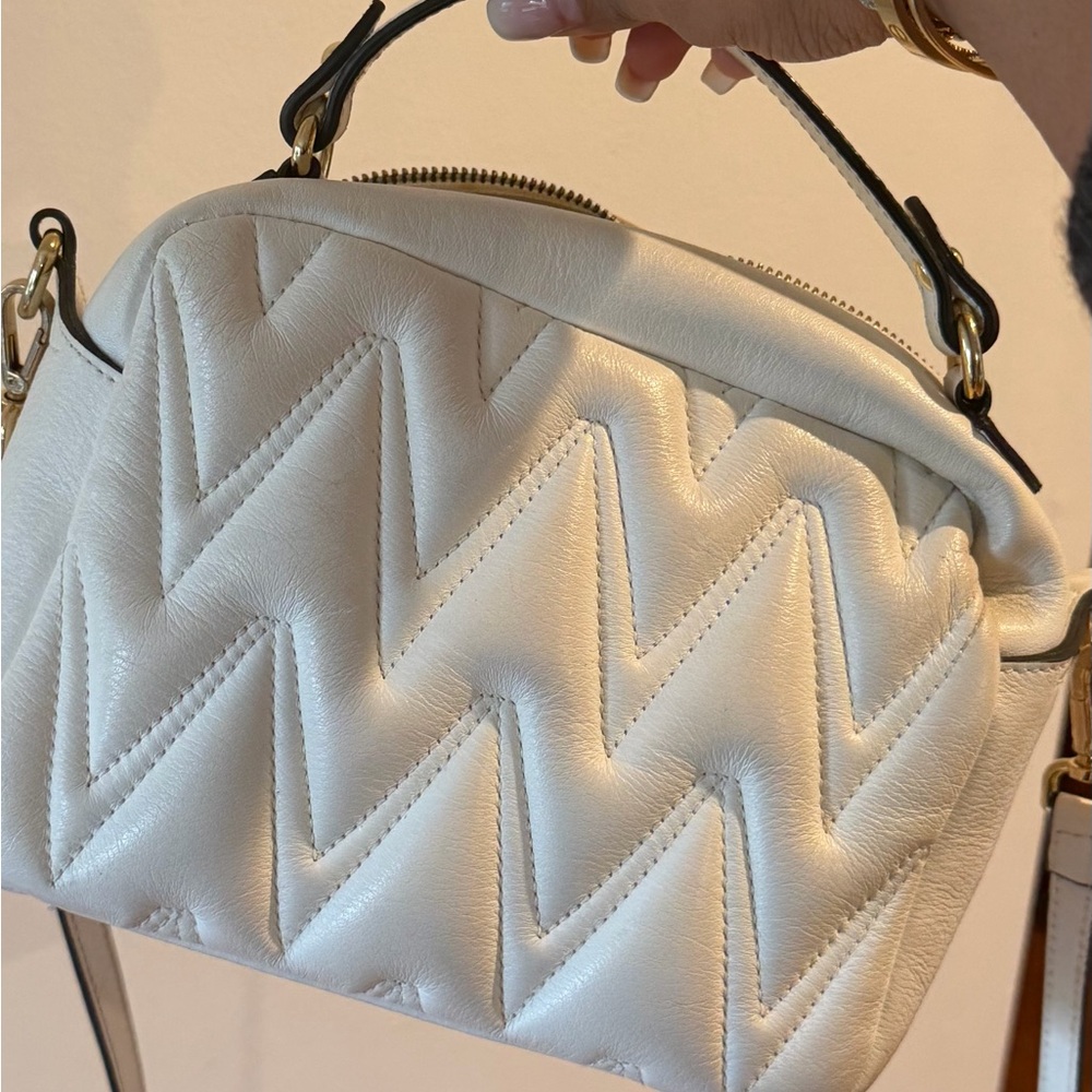 Valentino Cream Quilted Logo Crossbody Bag - Picture 3 of 6